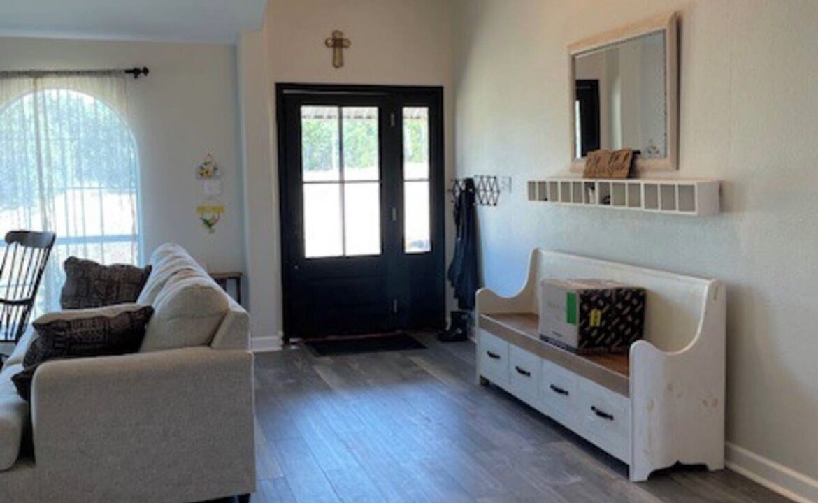 Photo of Livingroom in Bell County