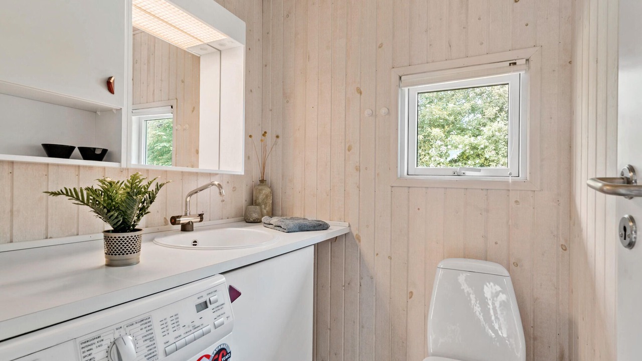 Photo of Bathroom in Pøt Strandby