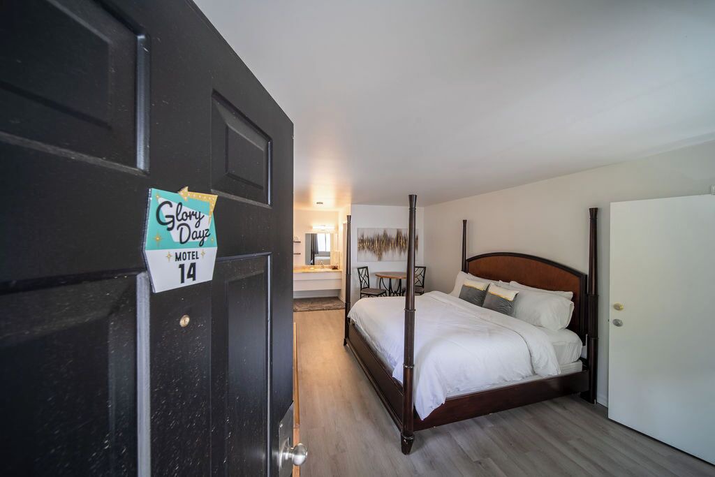 Photo of Bedroom in Eureka Springs Historic District