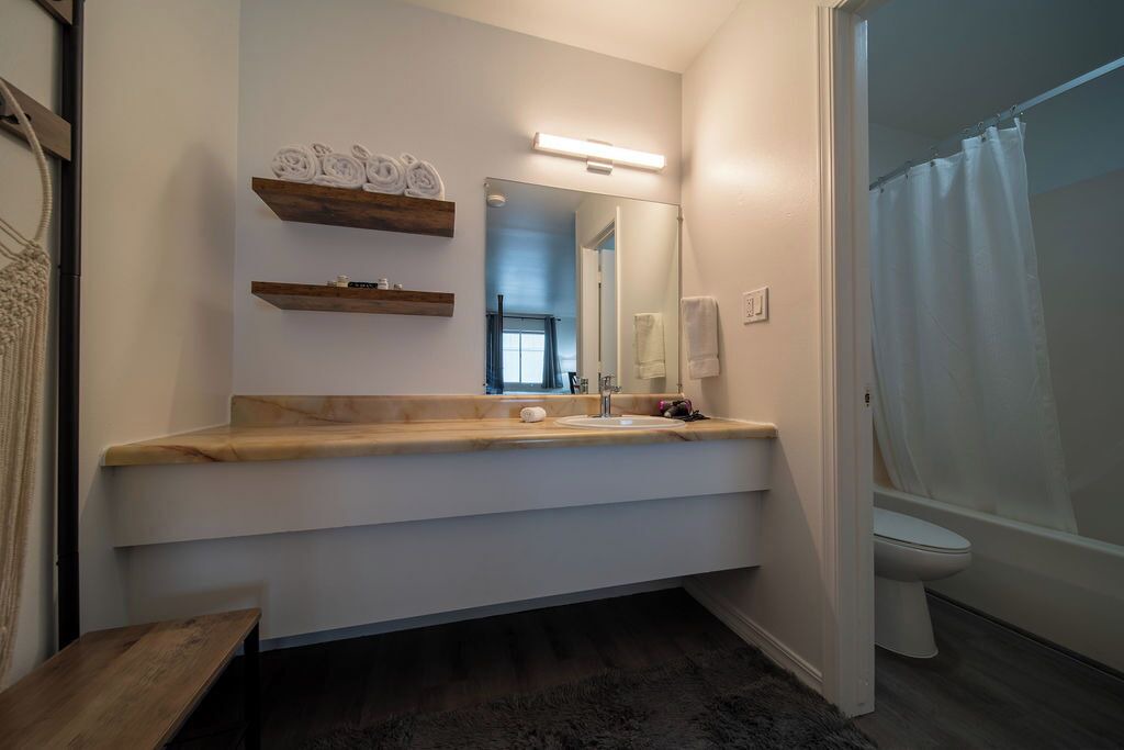Photo of Bathroom in Eureka Springs Historic District