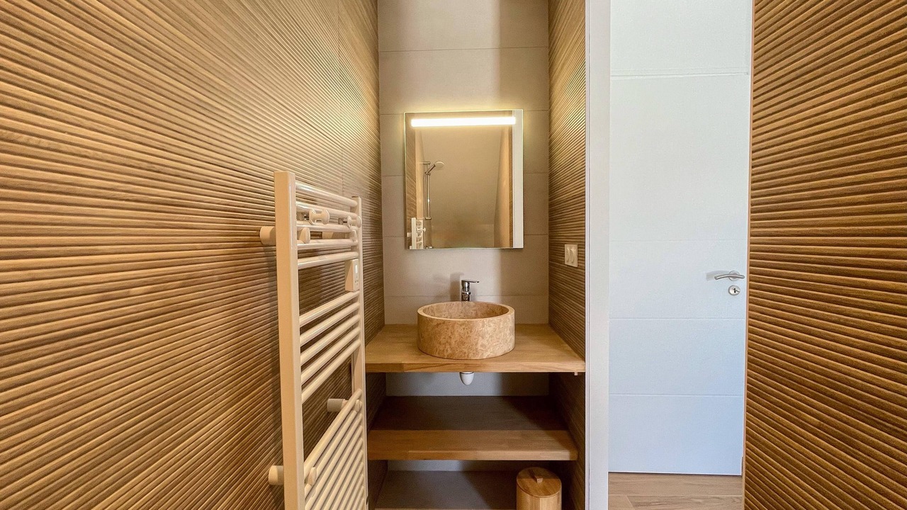 Photo of Bathroom in Peaule
