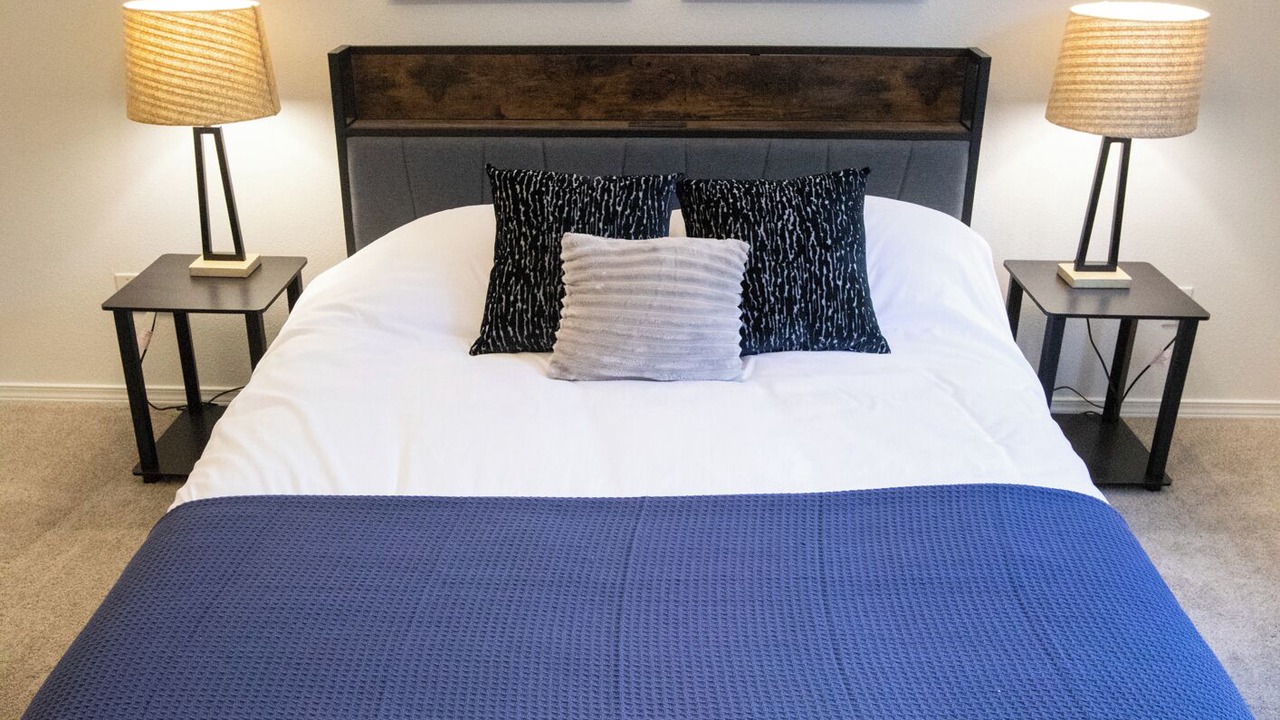 Photo of Bedroom in Mountain View