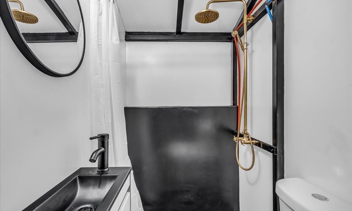 Photo of Bathroom in Adkins