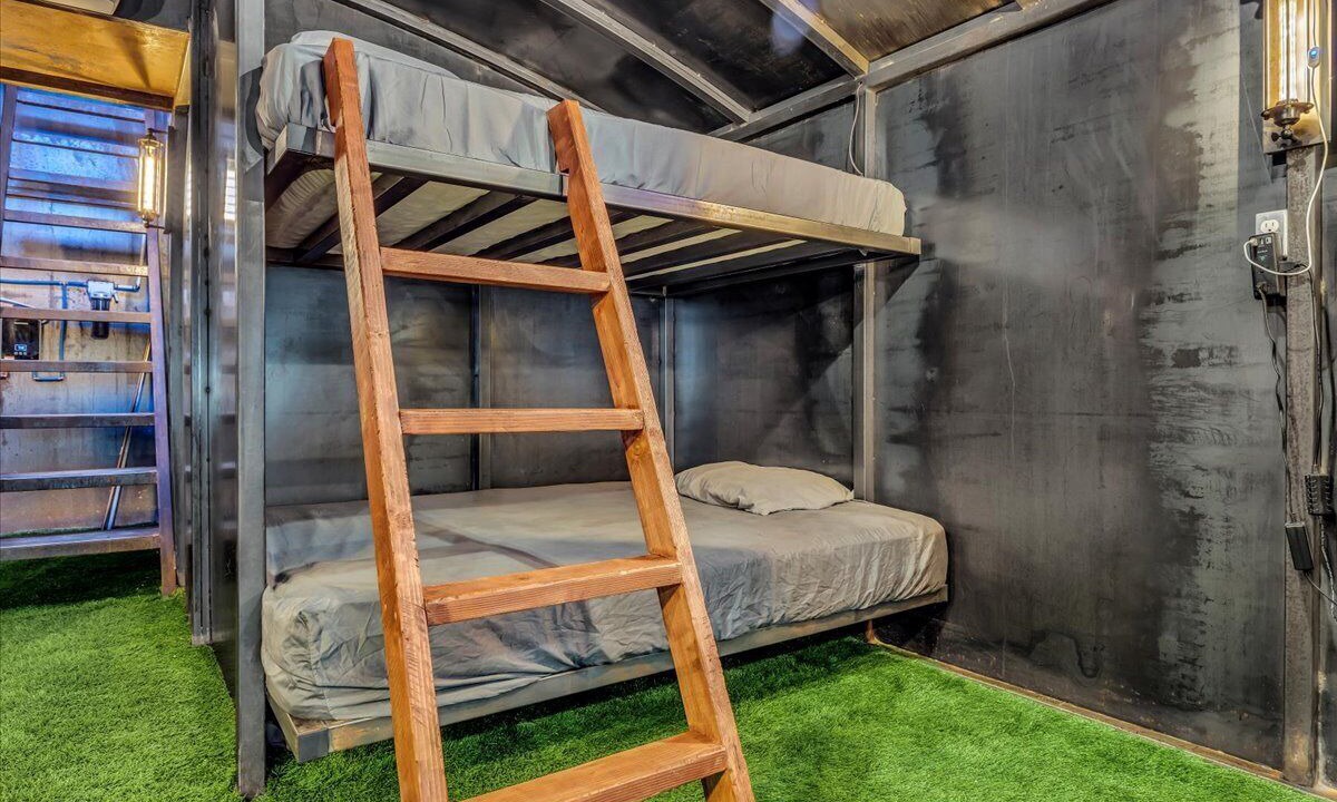 Photo of Bedroom in Adkins