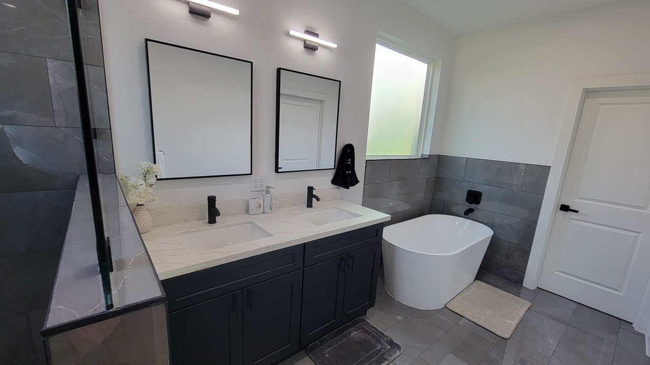 Photo of Bathroom in Northside