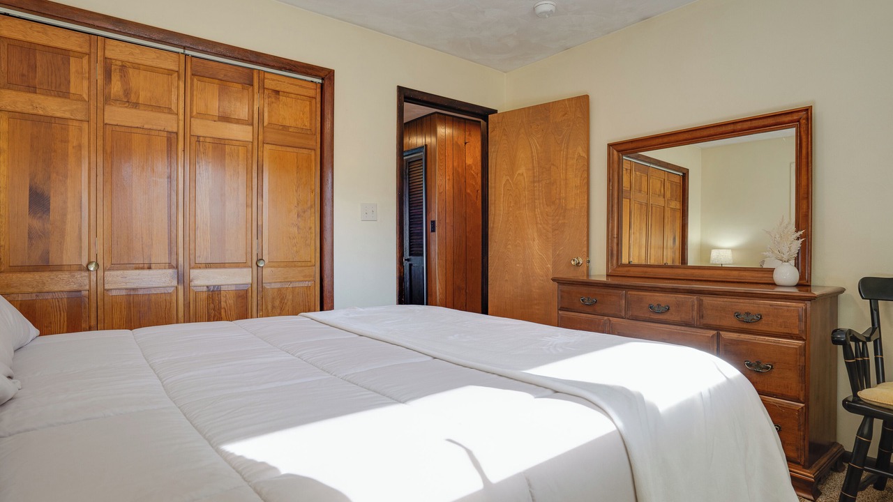 Photo of Bedroom in Lawrenceville