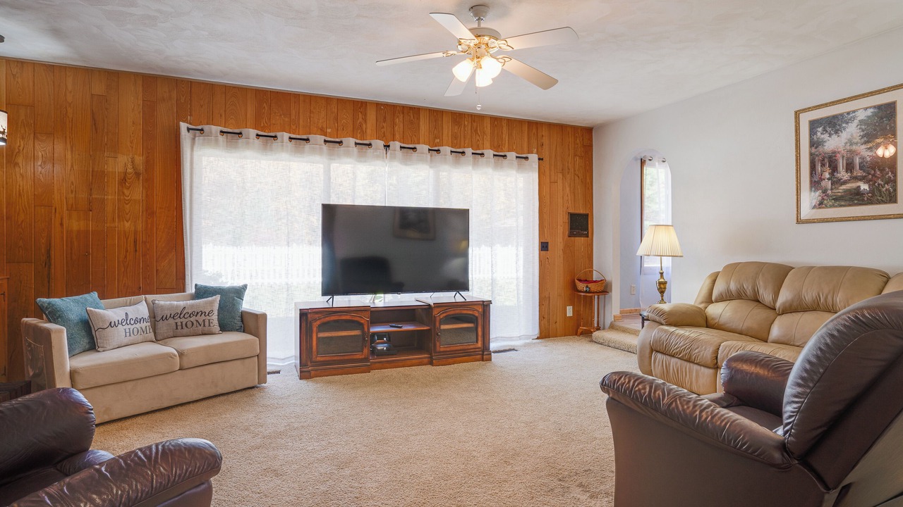 Photo of Livingroom in Lawrenceville