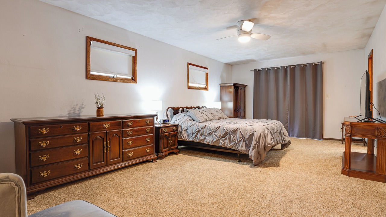 Photo of Bedroom in Lawrenceville