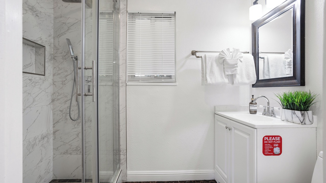 Photo of Bathroom in Newark