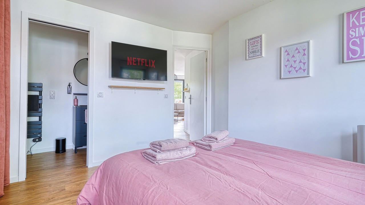 Photo of Bedroom in Gif-sur-Yvette