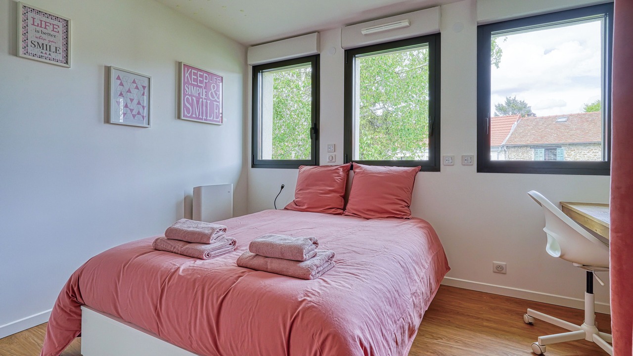 Photo of Bedroom in Gif-sur-Yvette