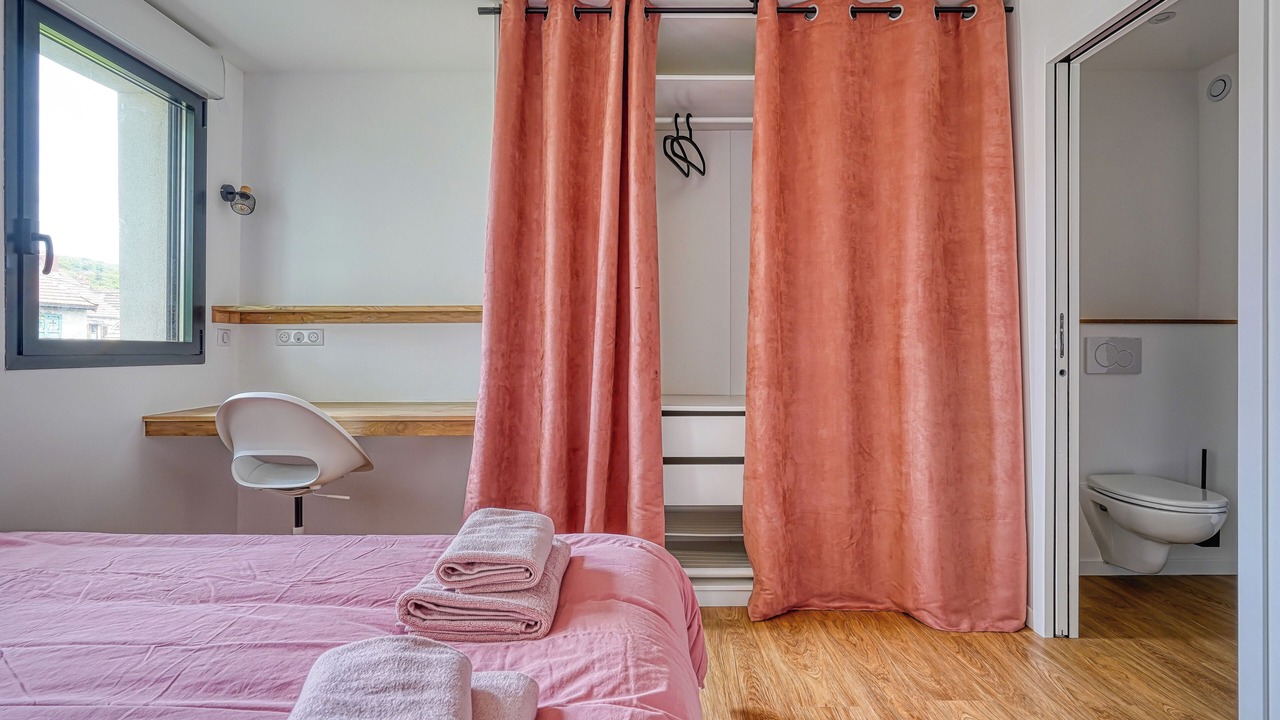 Photo of Bedroom in Gif-sur-Yvette