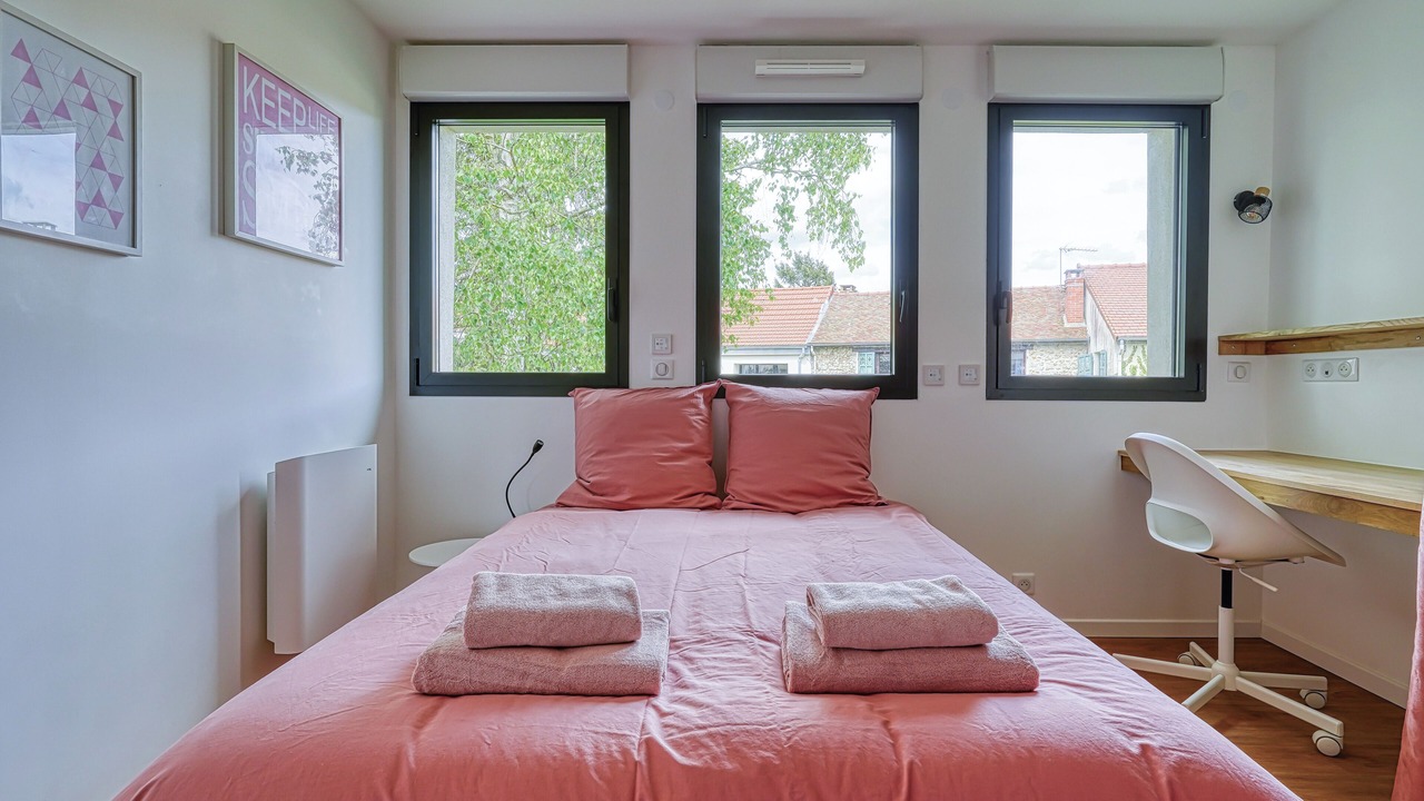 Photo of Bedroom in Gif-sur-Yvette