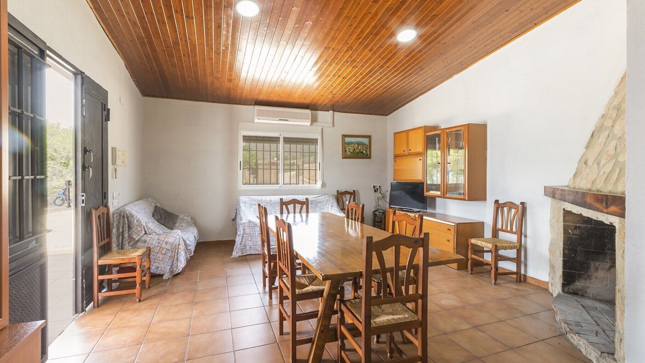 Photo of Others in Luchente