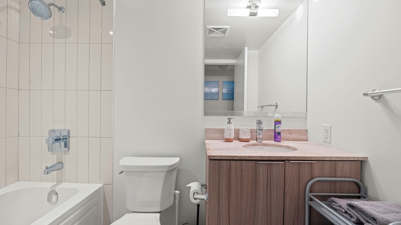 Photo of Bathroom in Bay Cloverhill