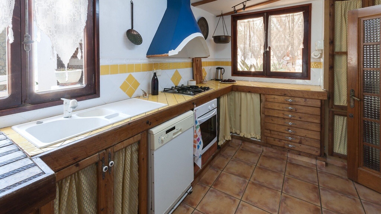 Photo of Kitchen in Ador