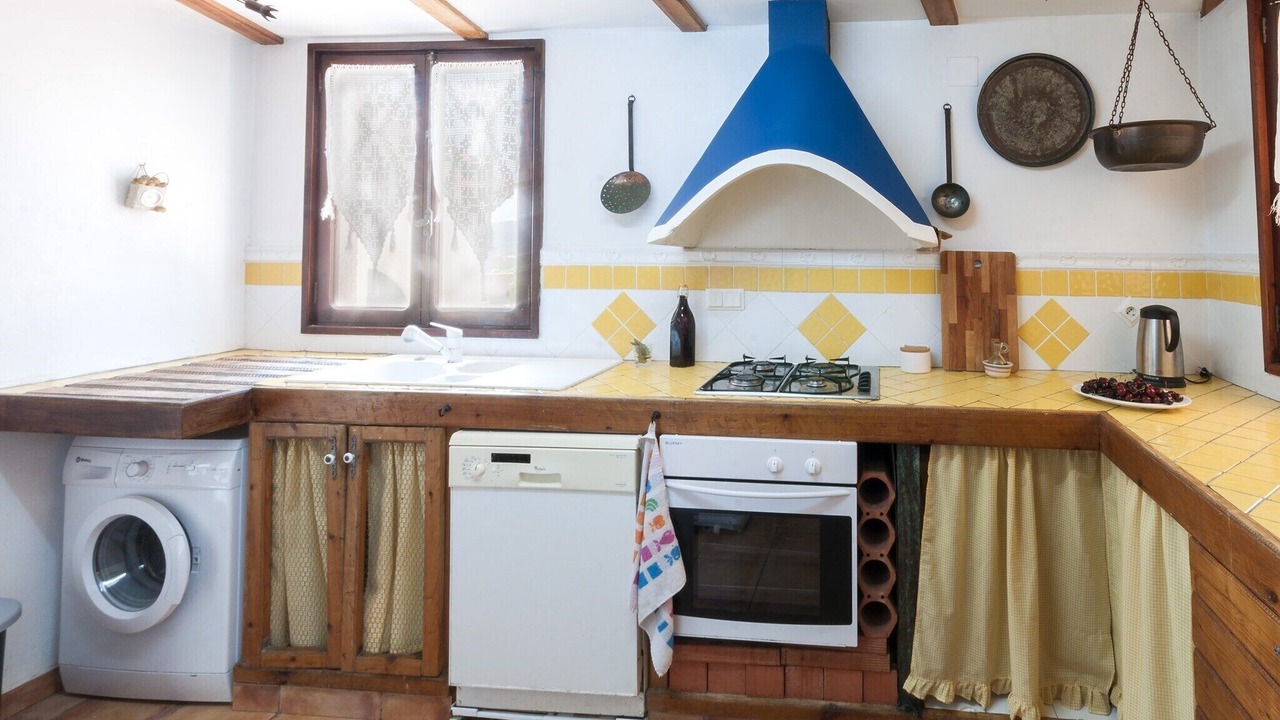 Photo of Kitchen in Ador