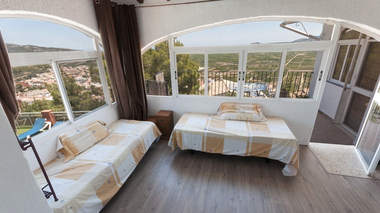 Photo of Bedroom in Ador