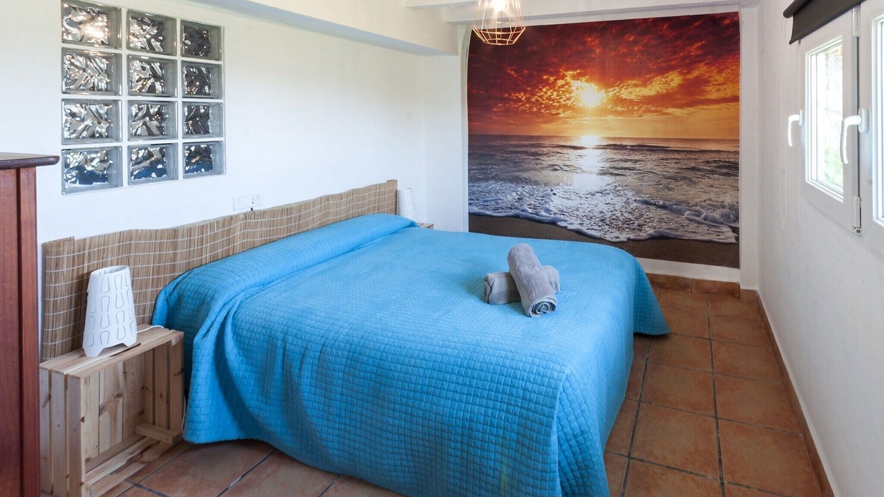 Photo of Bedroom in Ador