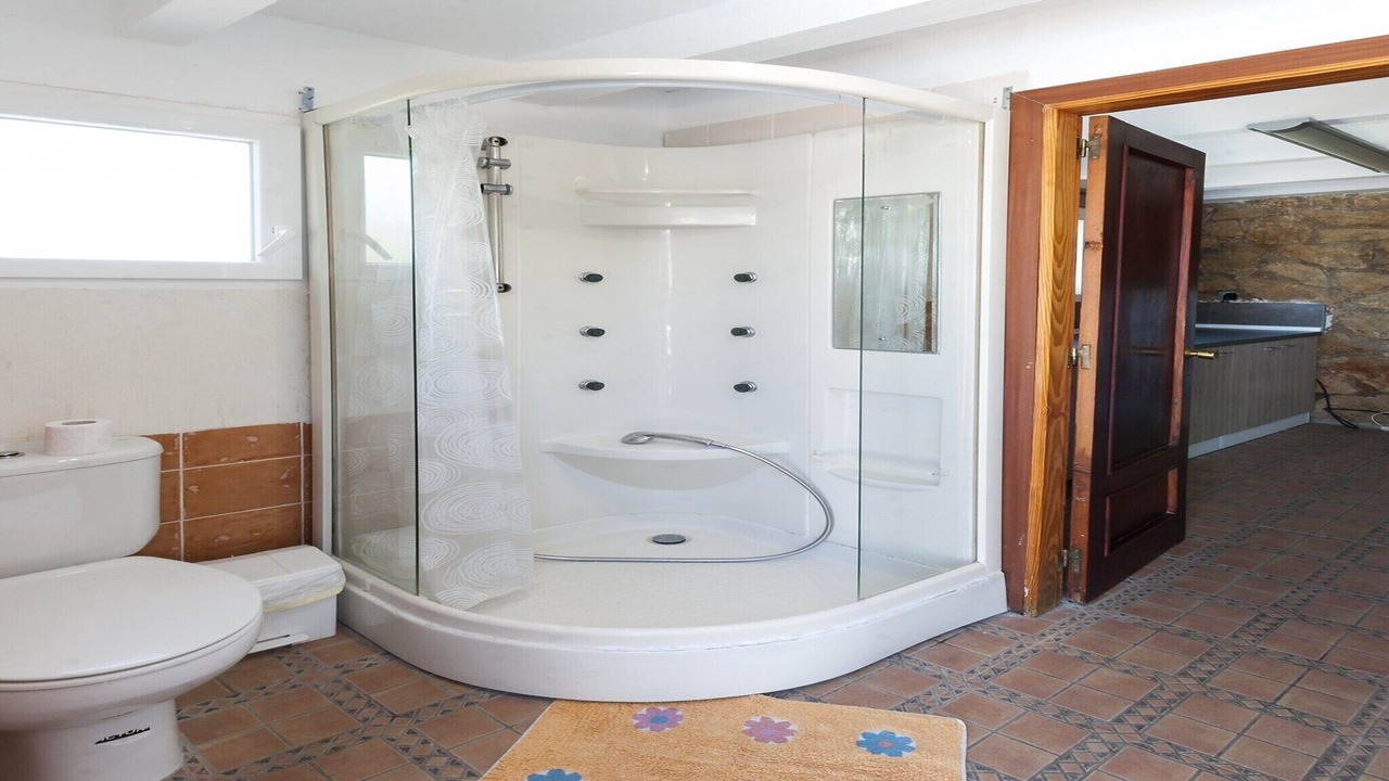 Photo of Bathroom in Ador
