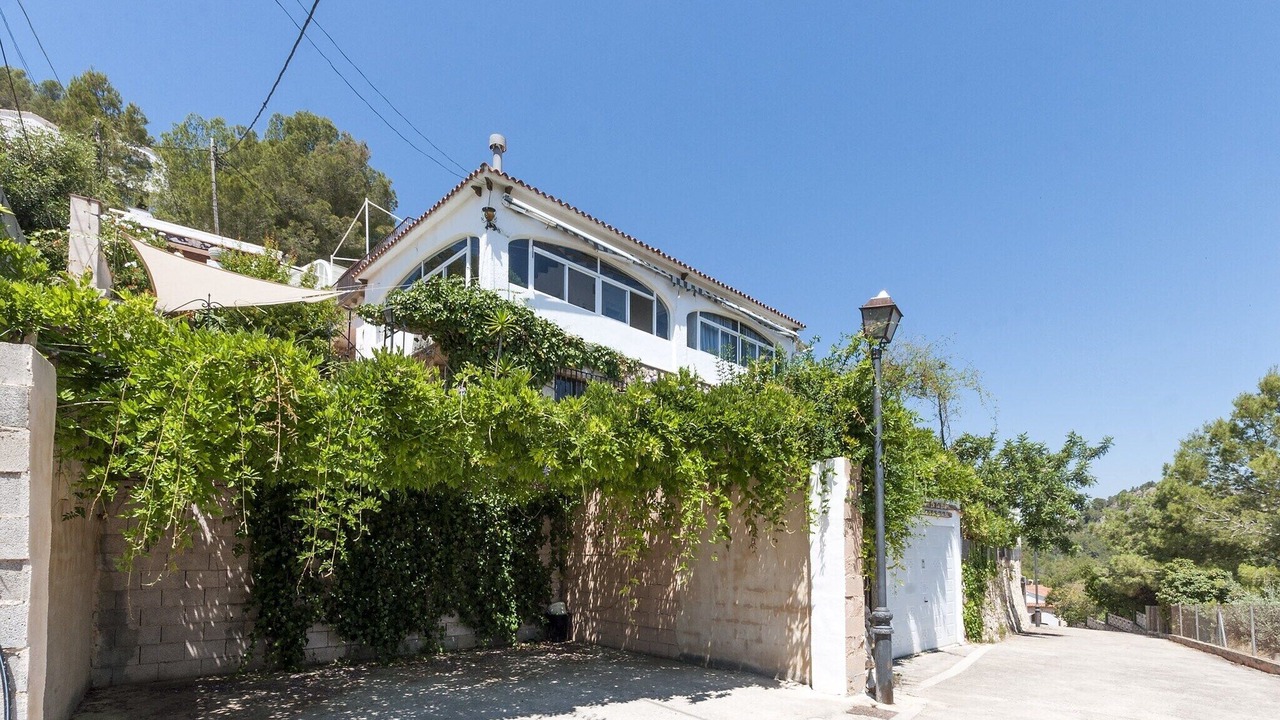 Photo of Outdoor in Ador