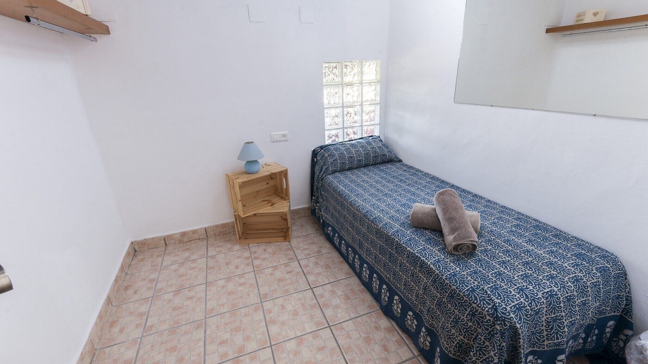 Photo of Bedroom in Ador