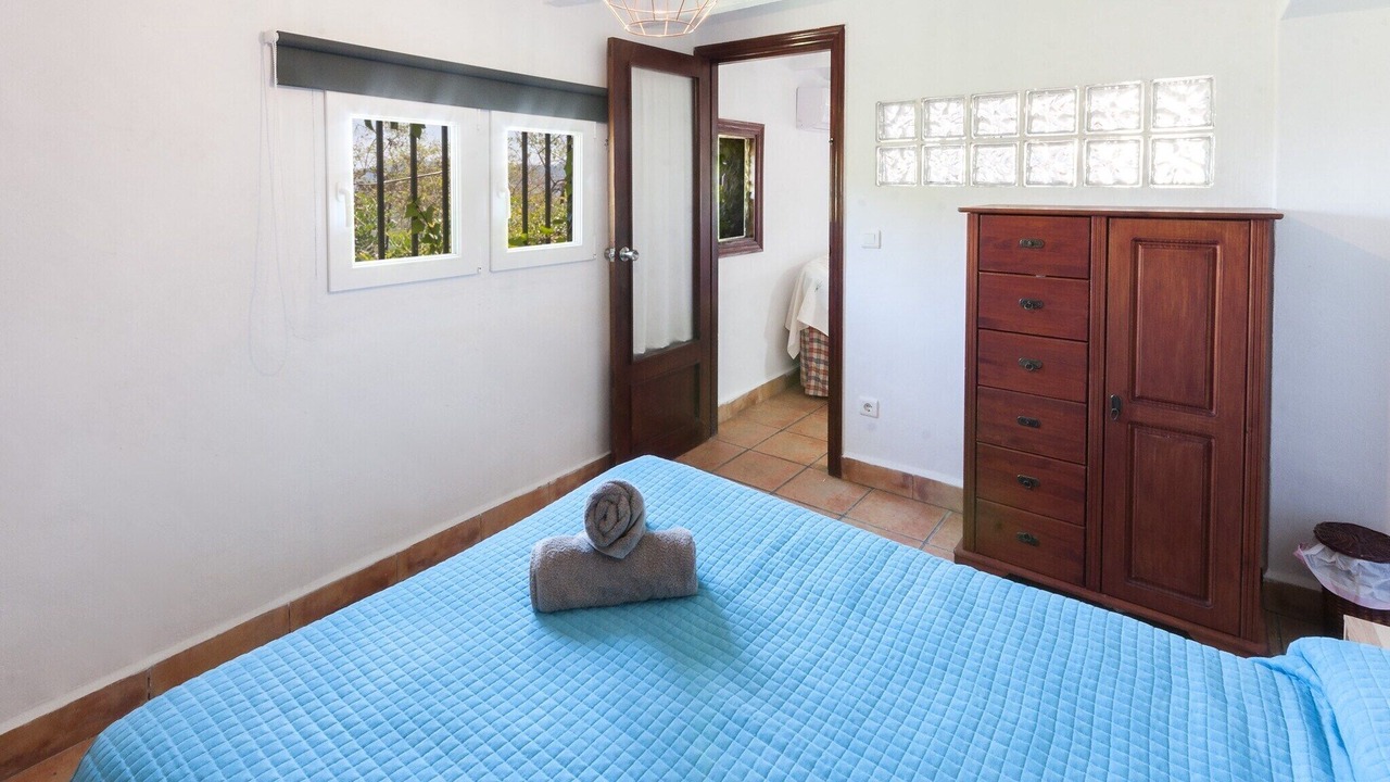 Photo of Bedroom in Ador
