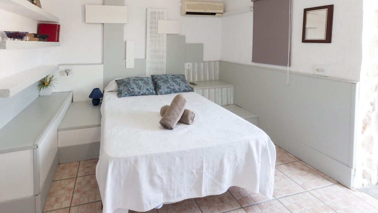 Photo of Bedroom in Ador