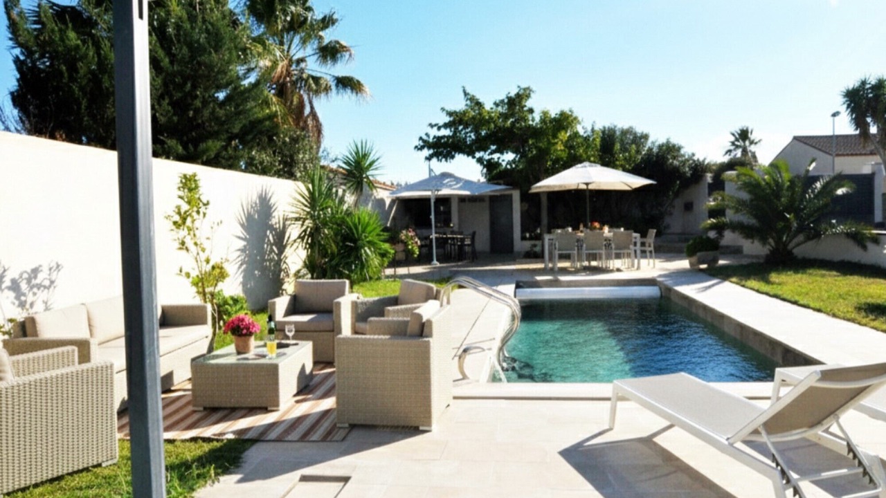 Photo of Outdoor in Pia