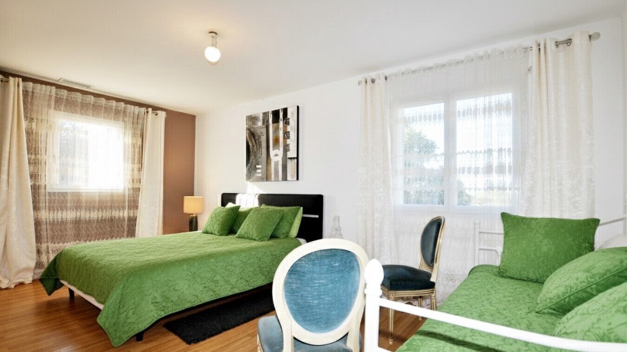 Photo of Bedroom in Pia
