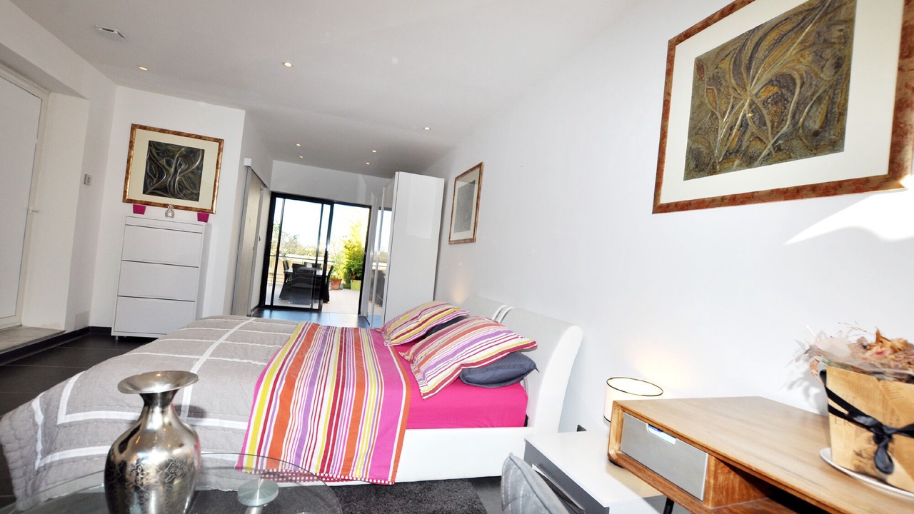 Photo of Bedroom in Pia