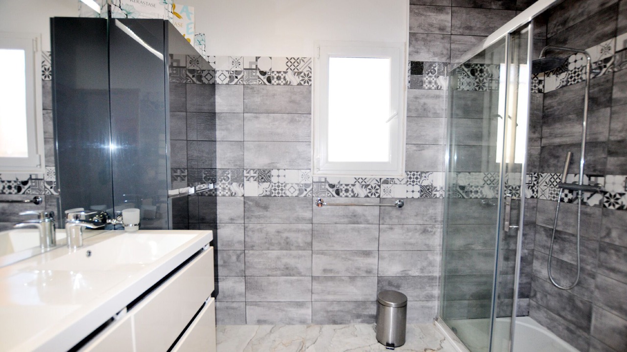 Photo of Bathroom in Pia