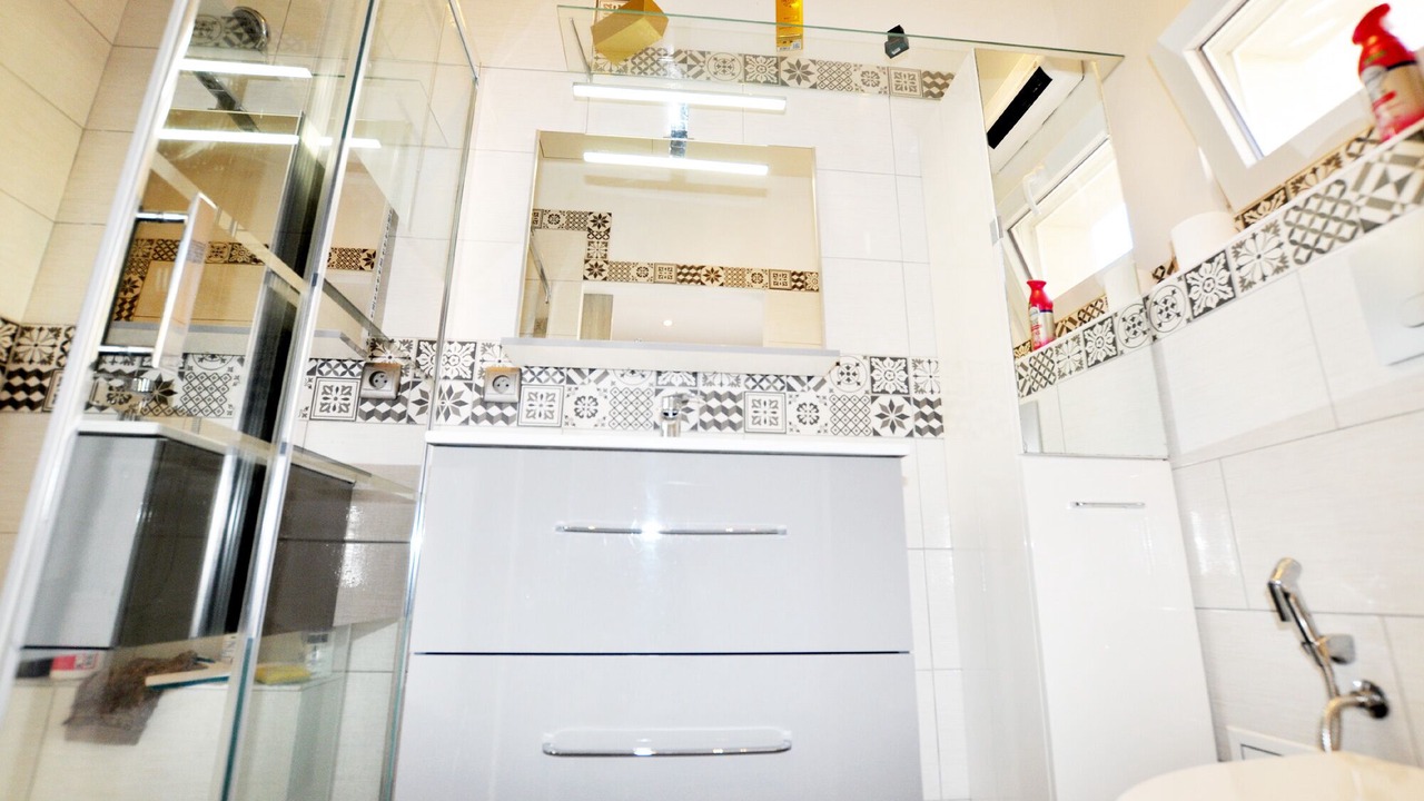 Photo of Bathroom in Pia