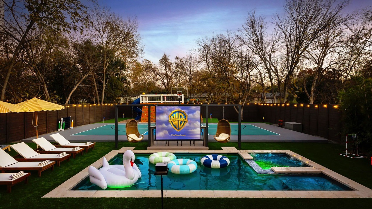 Photo of Outdoor in Brentwood