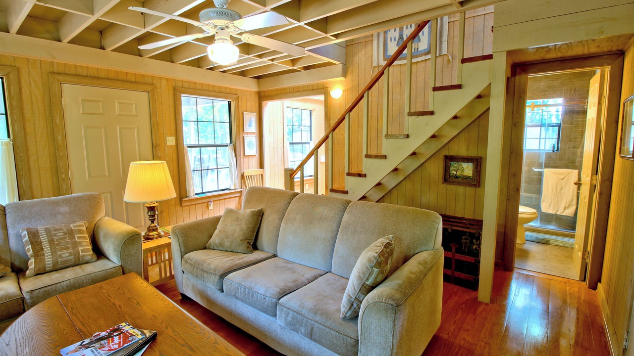 Photo of Livingroom in Canton
