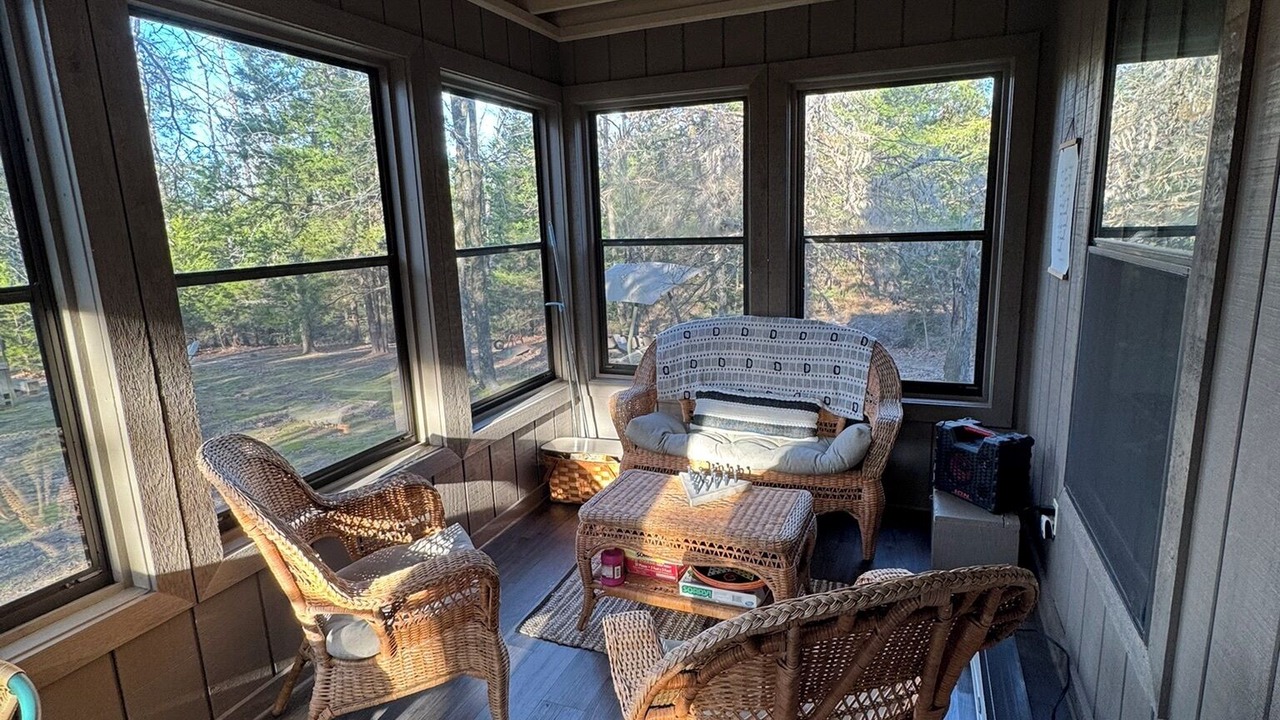 Photo of Livingroom in Canton