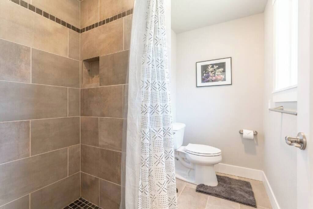 Photo of Bathroom in Starcrest