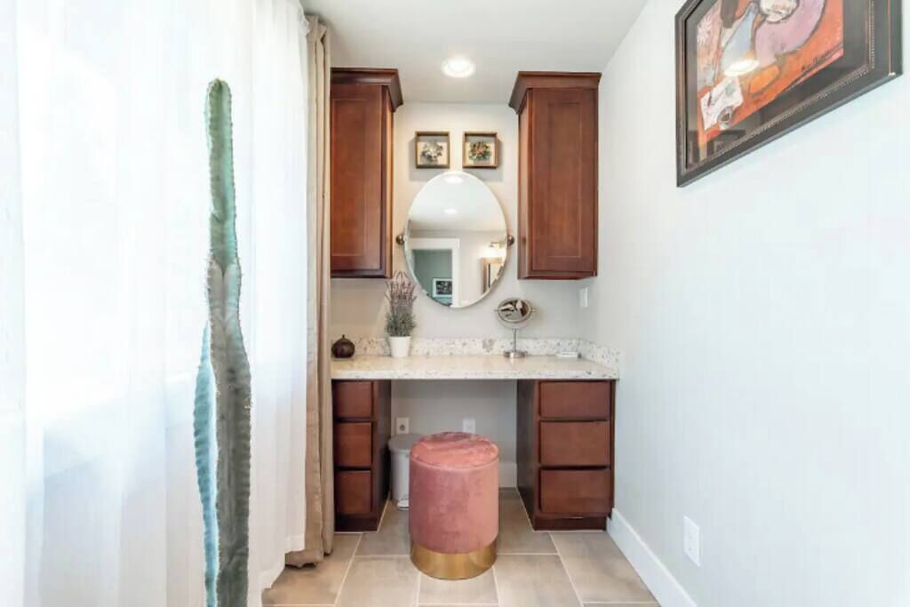 Photo of Others in Starcrest