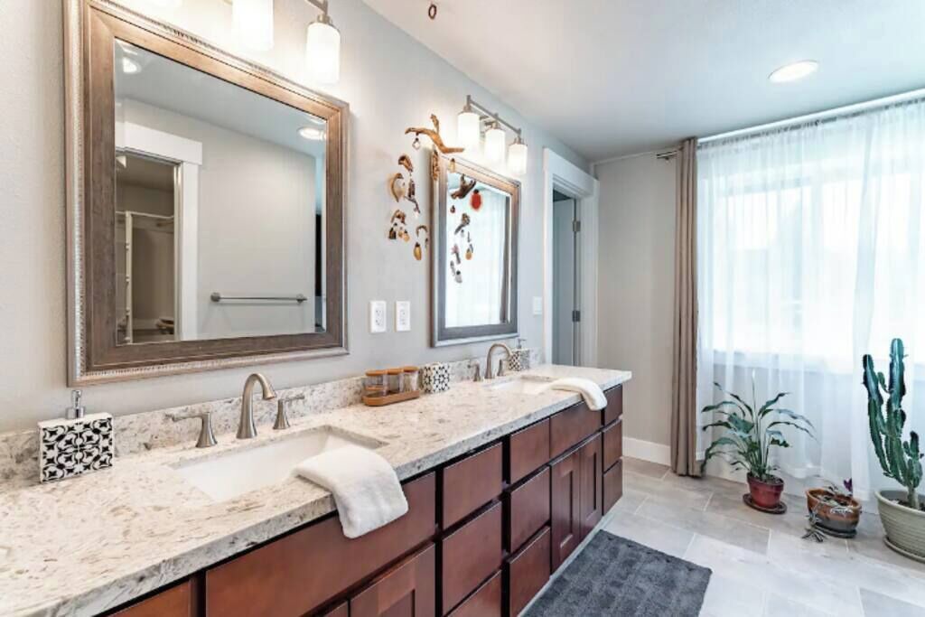 Photo of Bathroom in Starcrest