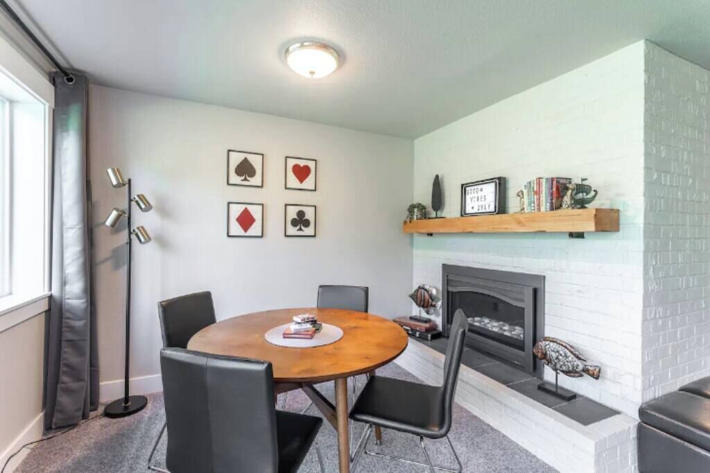 Photo of Others in Starcrest