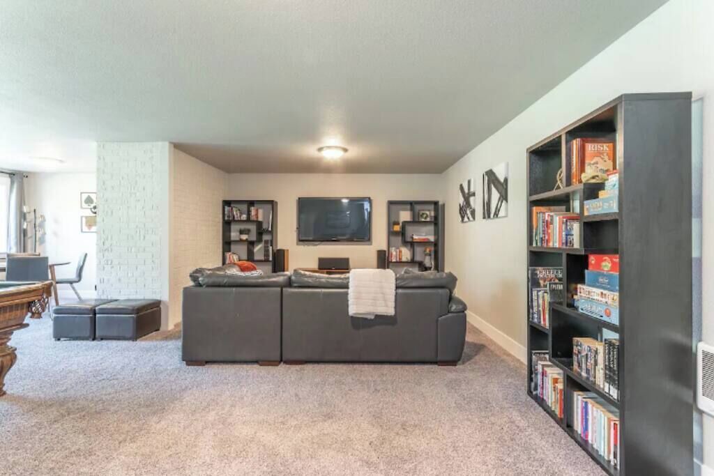 Photo of Livingroom in Starcrest