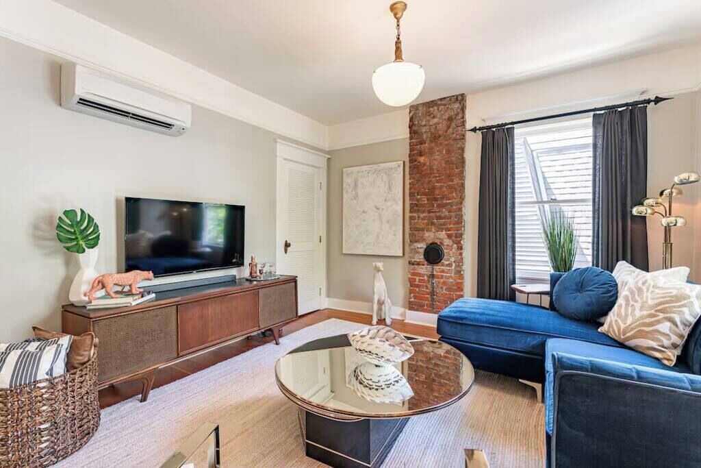 Photo of Livingroom in Nob Hill