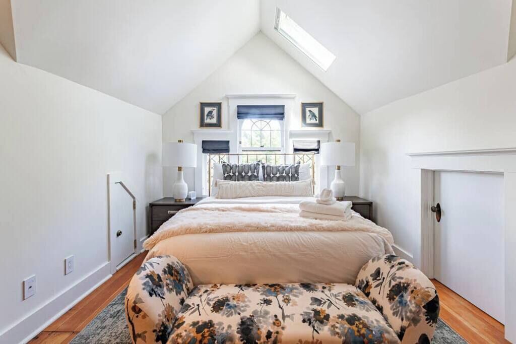 Photo of Bedroom in Nob Hill