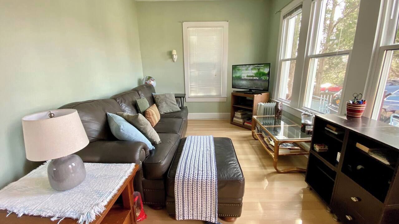 Photo of Livingroom in Cherrydale