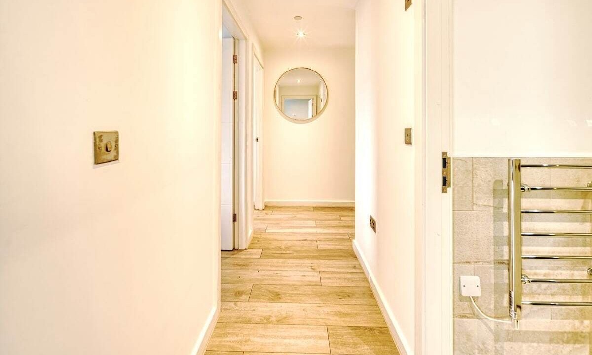 Photo of Others in Vauxhall