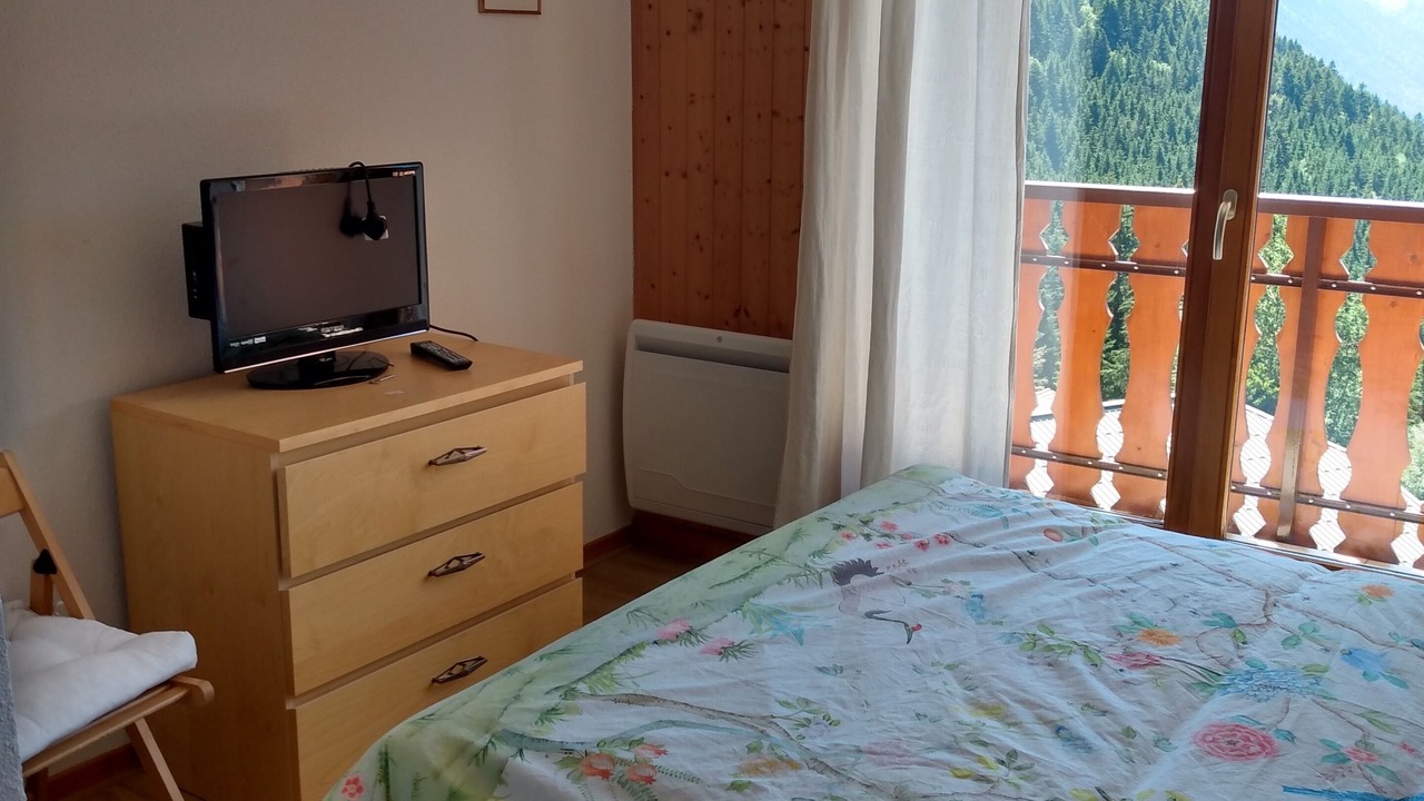 Photo of Bedroom in Station de Drouzin le Mont