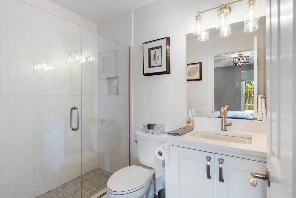 Photo of Bathroom in Bay Harbor