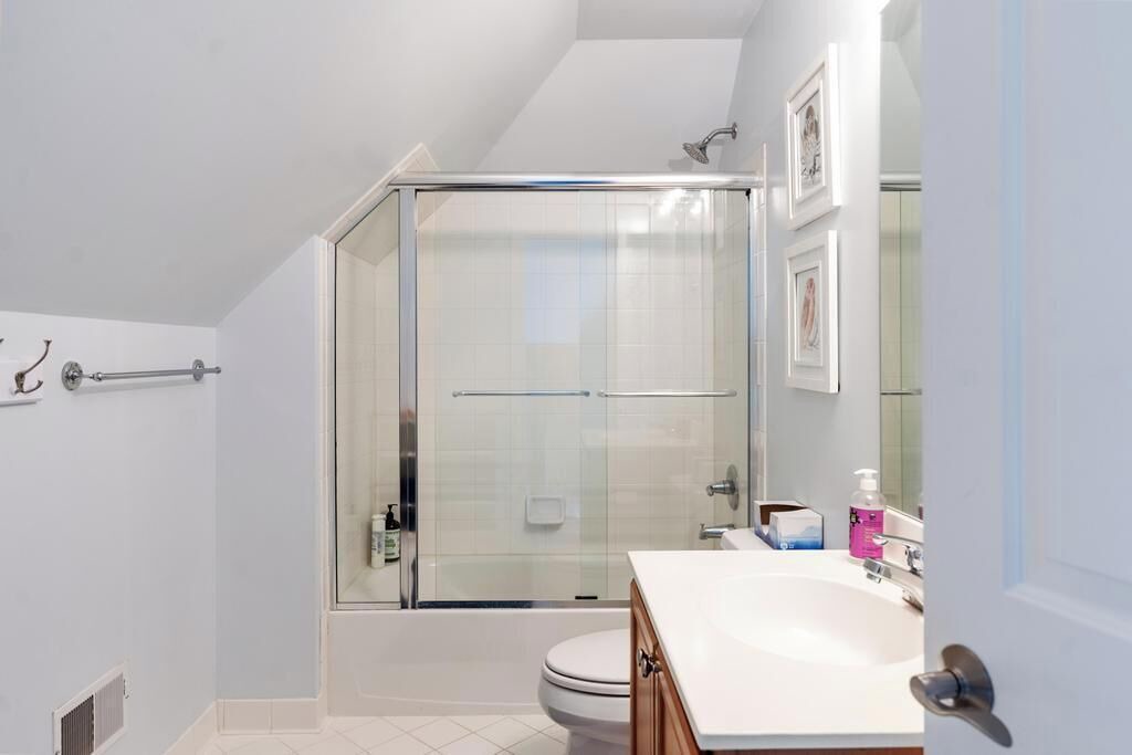 Photo of Bathroom in Bay Harbor