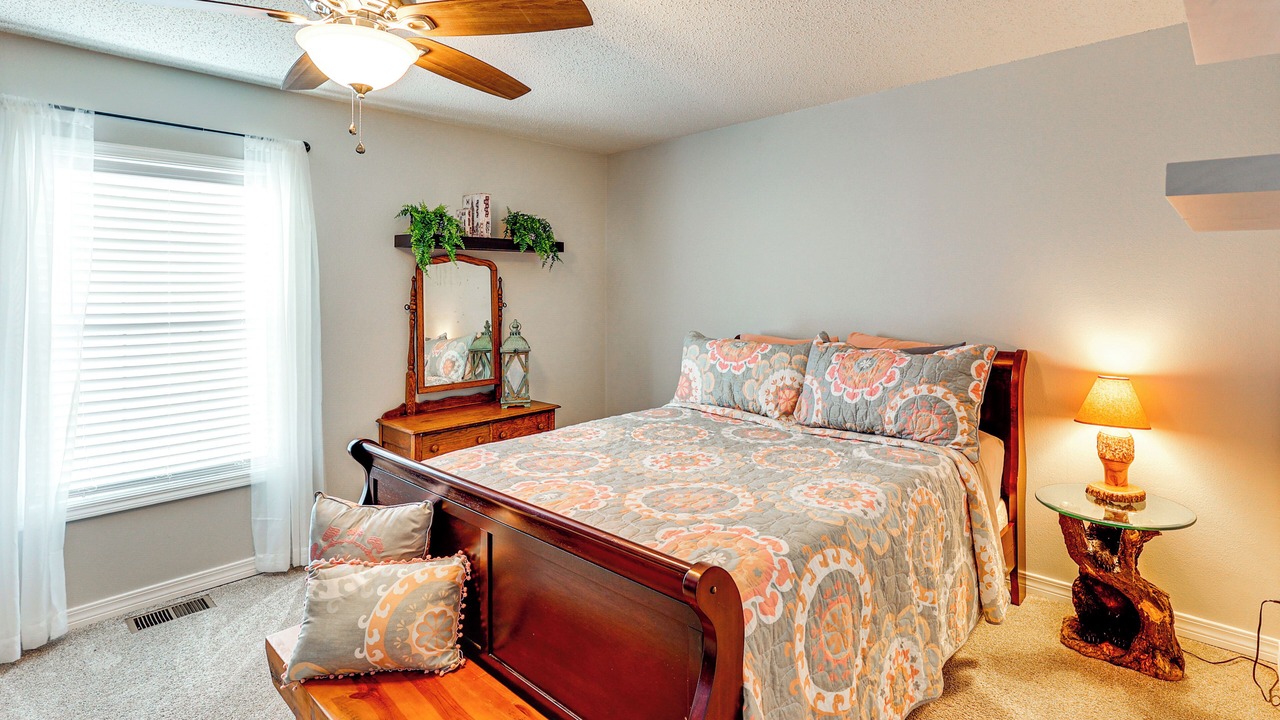 Photo of Bedroom in Russellville