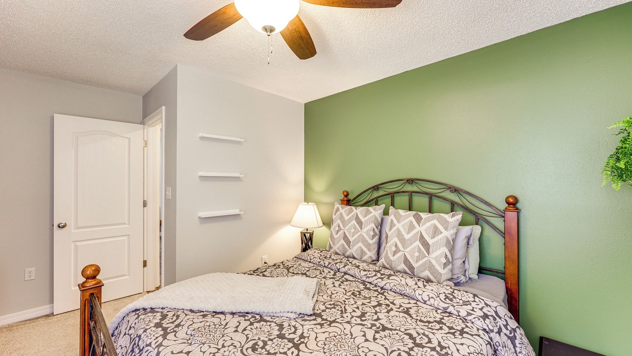 Photo of Bedroom in Russellville